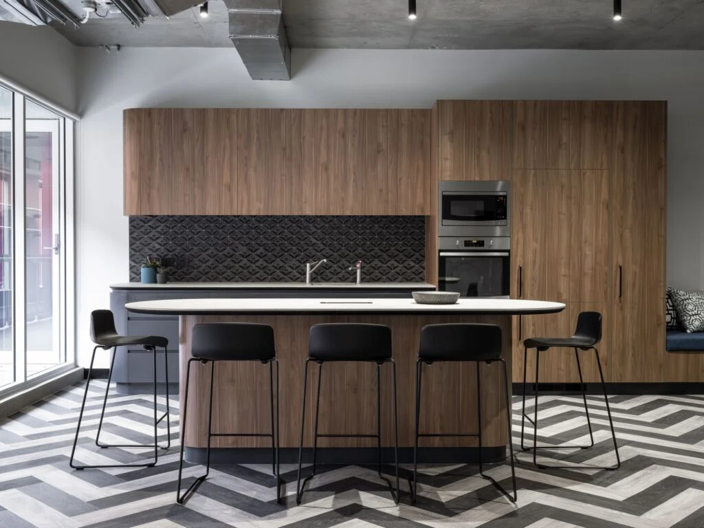 #morethanspace #interiordesign #commercialdesign #officedesign #workplacedesign #workplacecollaboration #kitchendesign #tiledsplashback #herringbonefloor #functionalspaces #workspacedesign #industrialofficedesign #customjoinery