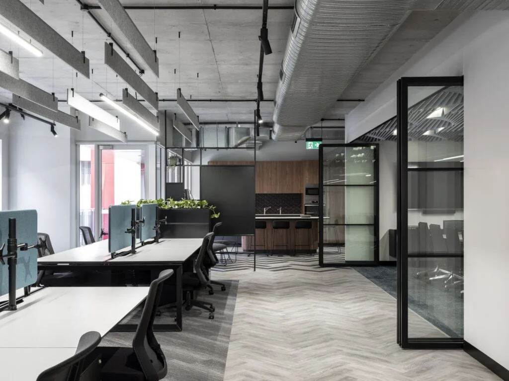#morethanspace #interiordesign #commercialdesign #officedesign #workplacedesign #workspacedesign #workplacecollaboration #openplanoffice #ceilingacoustics #operablewalls #industrialofficedesign #herringbonefloor